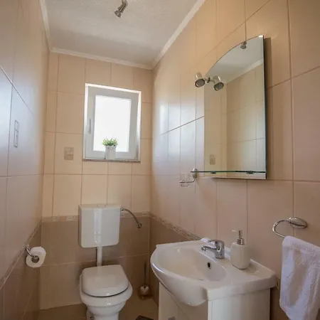 Spacius Villa, Heated Pool, Near Makarska And Split