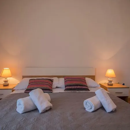 Spacius Villa, Heated Pool, Near Makarska And Split