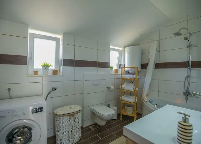 Spacius Villa, Heated Pool, Near Makarska And Split Grubine