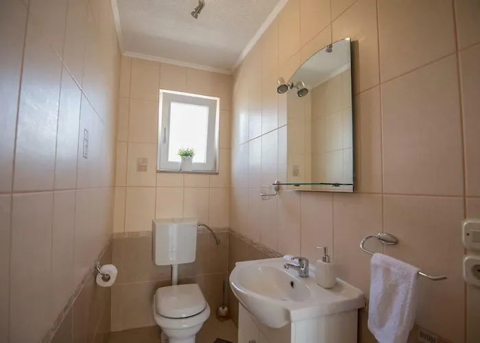 Spacius Villa, Heated Pool, Near Makarska And Split