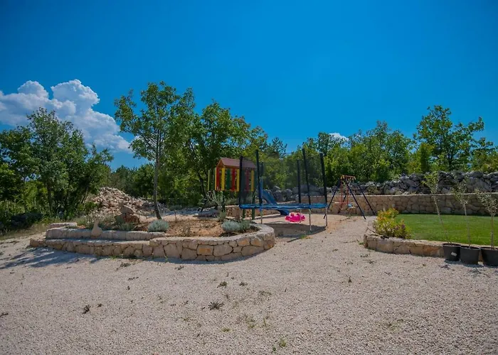 Spacius Villa, Heated Pool, Near Makarska And Split