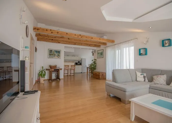 Spacius Villa, Heated Pool, Near Makarska And Split Villa Grubine