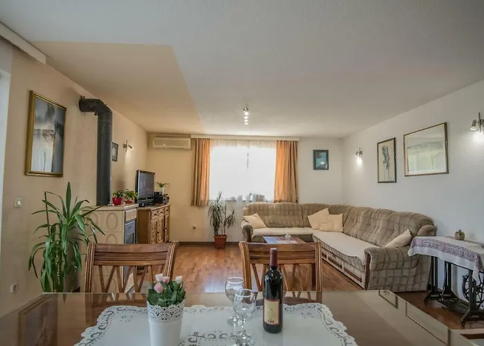 Villa Spacius Villa, Heated Pool, Near Makarska And Split *