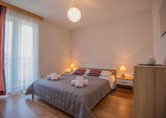 Spacius Villa, Heated Pool, Near Makarska And Split *