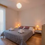 Spacius Villa, Heated Pool, Near Makarska And Split *