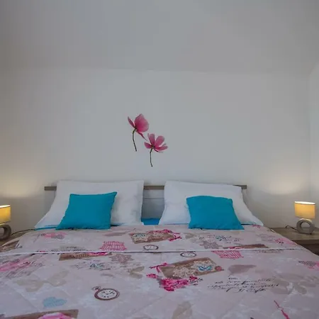 Spacius Villa, Heated Pool, Near Makarska And Split